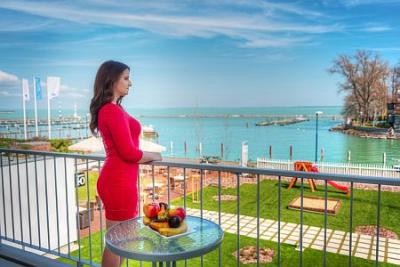 Yacht Wellness Hotel 4* Hotel benessere a Siofok a ottimo prezzo - ✔️ Yacht Wellness Hotel**** Siófok - hotel benessere con offerte delle azioni a Siofok