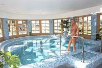 Fine settimana wellness a Bikacs - servizi wellness al Zichy Park Hotel - piscina interiore